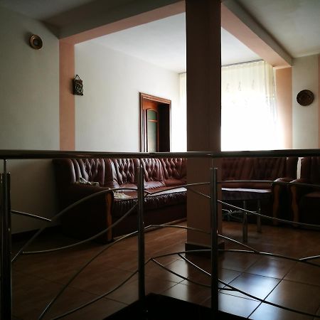 Pensiunea Ramona Cărpinişu Esterno foto